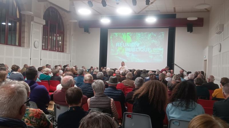 réunion publique