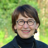 Mme Sylvie MATHÉ-GRIFFON